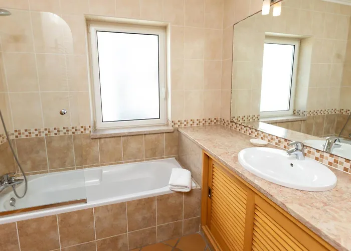 Appartement T2 Sea View, Pool, Golf, Private Terrace, Del Rey, Obidos A4 *